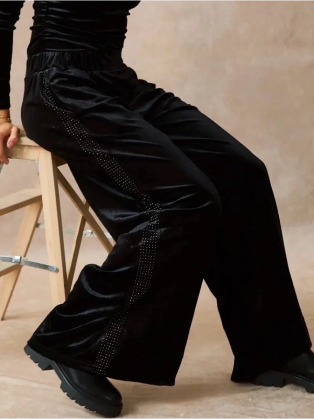 JS Millenium Velvet Pants